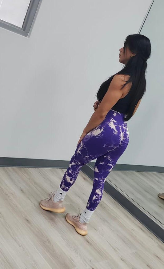 GRAPE MARBLE SCRUNCH BUTT LEGGINGS